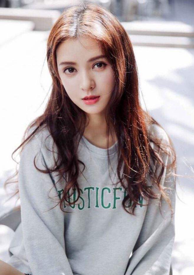 张予曦的个人资料及简介多大了 张予曦的家世背景曝光是富二代吗