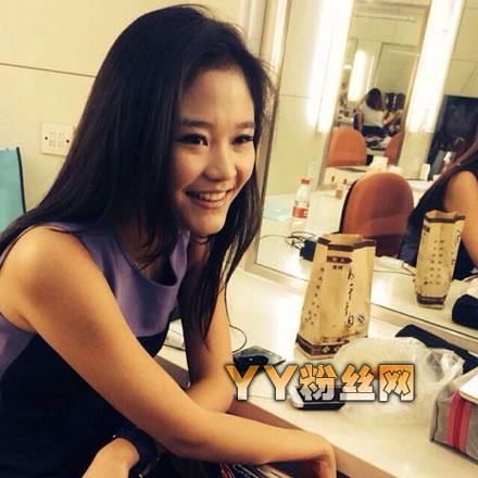 岳红的女儿是和谁生的岳以恩的爸爸叫什么 岳红前夫张韶个人资料