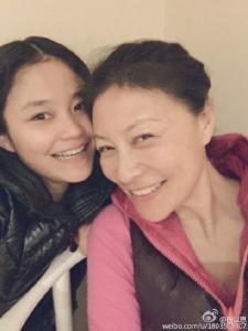 岳红的女儿是和谁生的岳以恩的爸爸叫什么 岳红前夫张韶个人资料