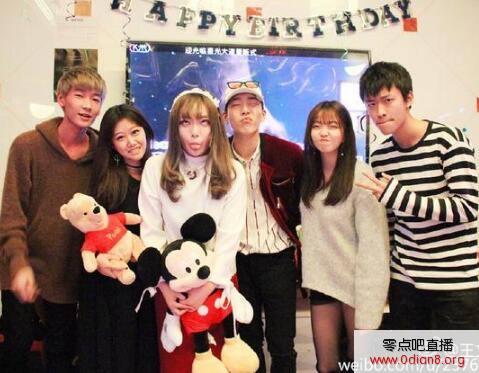 ��˼����˼��ʲô��ϵ������ ��˼���ְ���˭����Ů����������Ҳ