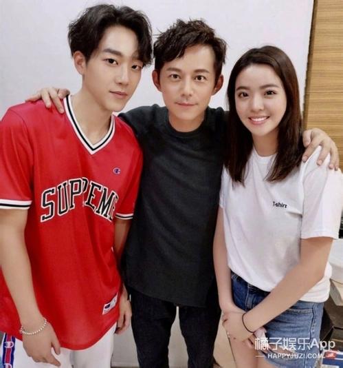 ��˼����˼��ʲô��ϵ������ ��˼���ְ���˭����Ů����������Ҳ