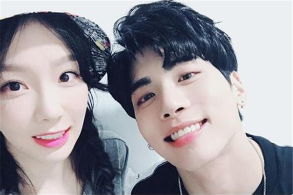 ������Ͱְ���ô�˹�ϵ������ shinee������Ʒ��������ծ�����