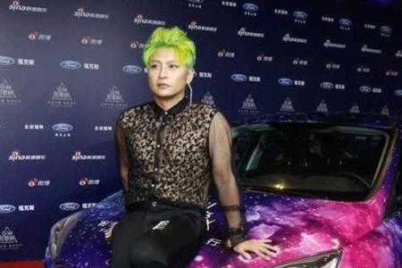 陈志朋为什么变成这样 雷人造型是被迫的被公司神秘组织控制威胁