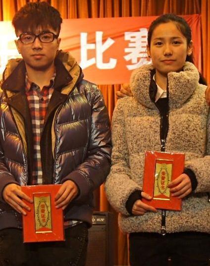 ��������ܽ٤Ϊ�η�����ܽ٤��ȥ�������������Ϊ��ܽ٤д�ĸ�