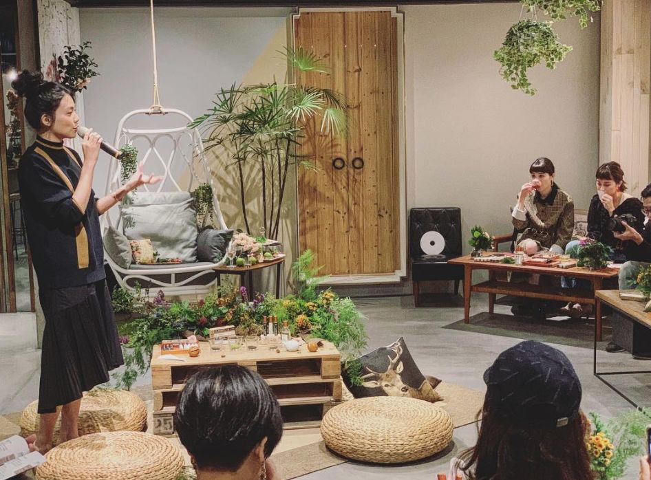 �������ޱ�ɻ����� ������������ô��ֵȵĻҹ����ǳ�ޱ����