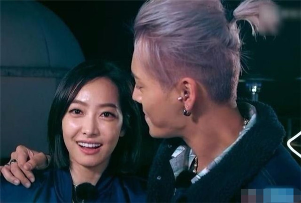 ��ΰ�������繫������ ���˹�Ȼ���ɲ�Ůò��һ��