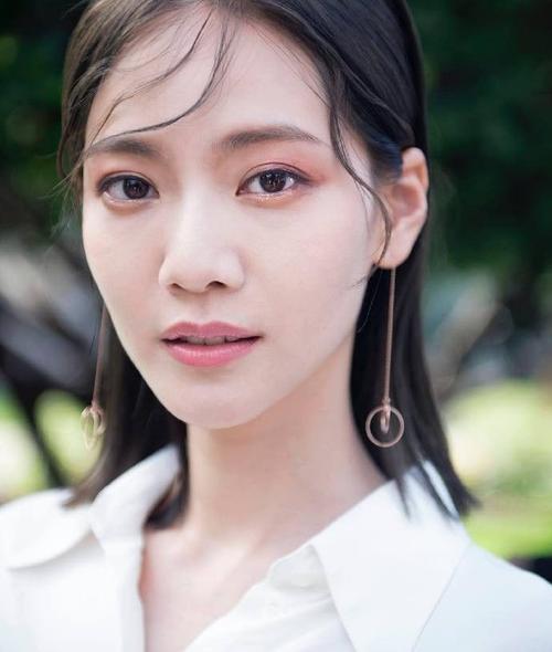 ��֮�Ǹ���ǰ��һ���˳�������������� ��֮������ǰ���Ա�