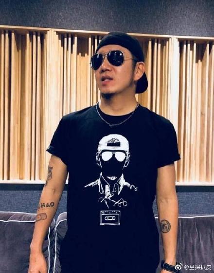 ���ֺ��ƻ�ʷ������λ�������ɺɺ������Ƭ ����������˭����ͼ