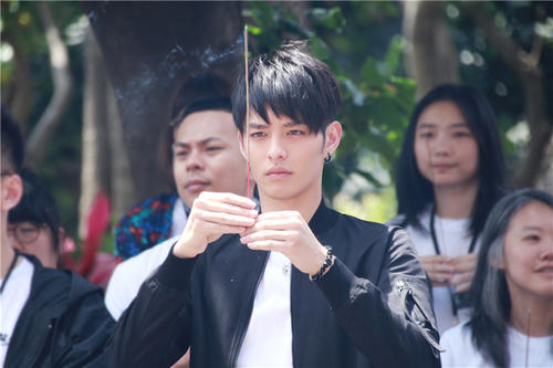 曹佑宁个人资料真实身高前女友是谁 曹佑宁和余玥是什么关系绯闻