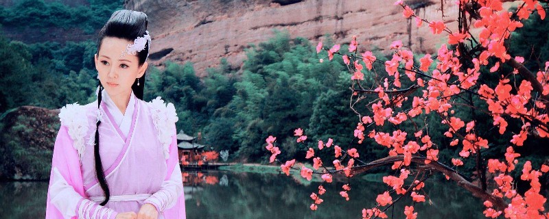 �������µ�����ѩϲ��˭