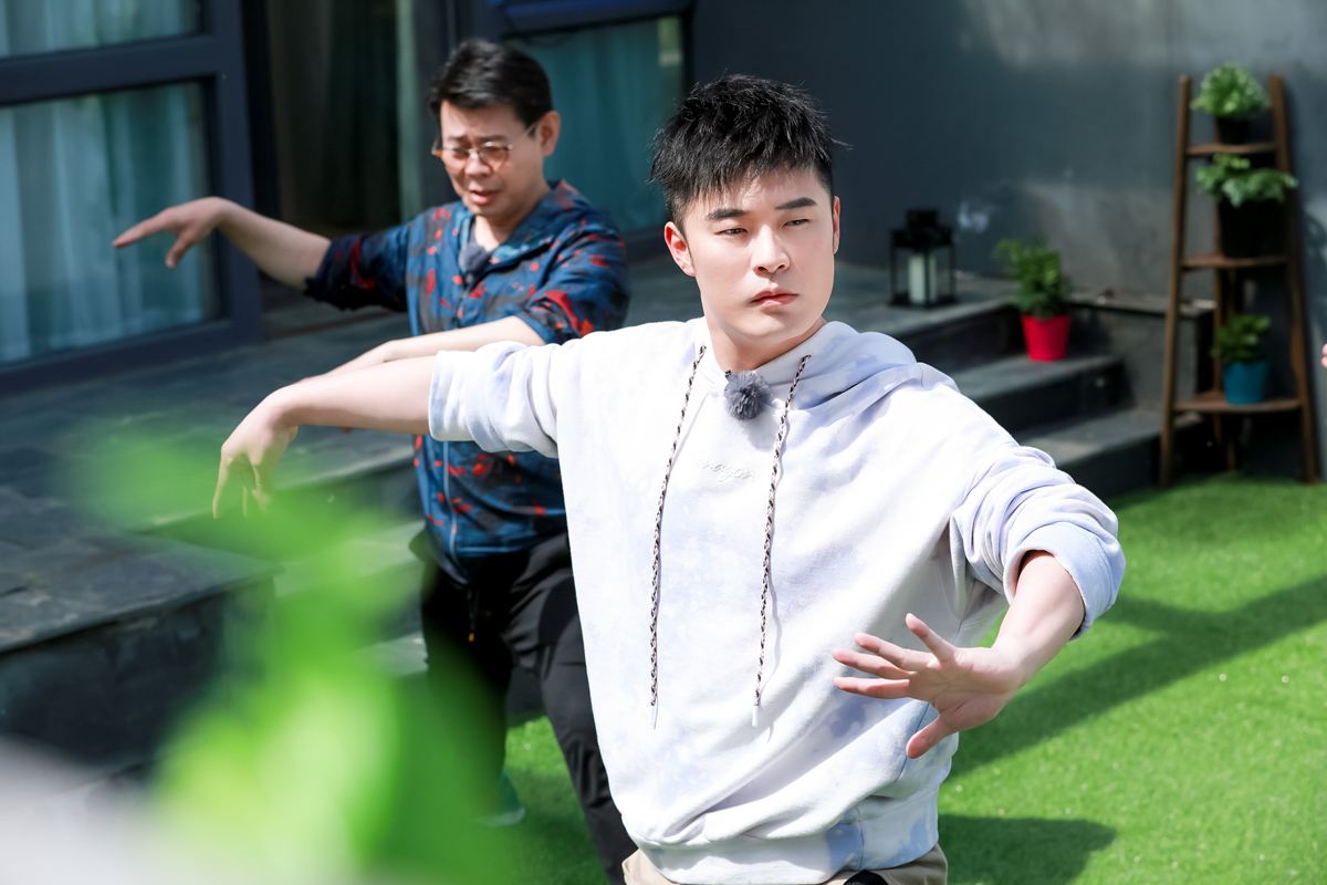 �º��׾˾˲��ǳ¿��赽����˭ �º��������˾˷ֱ���˭��������