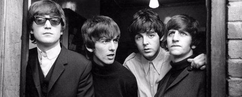 ��ͷʿ�ֶӺͼ׿ǳ���һ���ֶ���