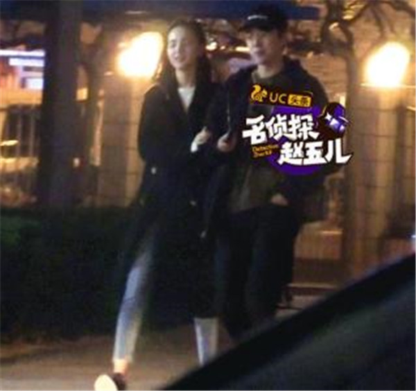 �캣�ǳ��Ϲ���Ů����˭̸���������� ��С���캣�������������