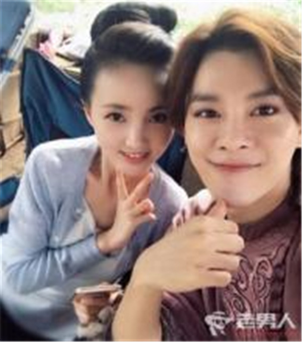 �캣�ǳ��Ϲ���Ů����˭̸���������� ��С���캣�������������