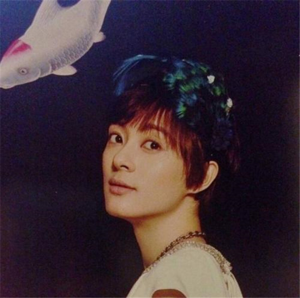 ��ٳ�ճ������кܶ���˽����Ʒ���� ��ٳΪʲôû�к�������Ե��