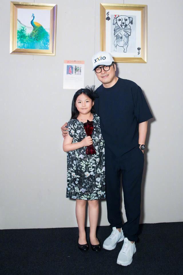 王岳伦父亲王晖简历背景资料图片身价惊人 原来王岳伦竟那么有钱