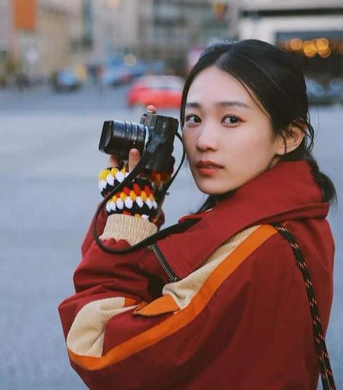 Ů��Ա��Ң�����������߼�� ��Ң�ļ�������ĸ����˭�ͻ�����ϵ