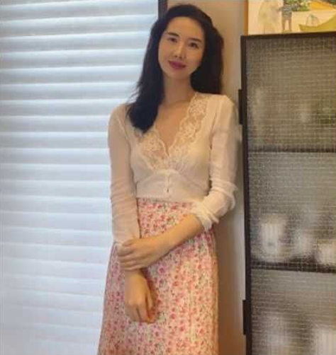 蒋凡老婆董杨个人资料嫁人前干什么的 董杨蒋凡聊天记录离婚了吗