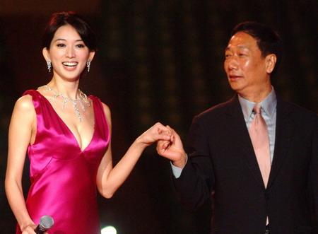 ��̨��ΪʲôȢ��ܰӨ��Ȣ��־�� ��־��Ϊɶ�ܸ���ܰӨ����֮��