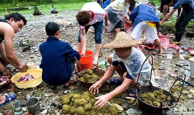 牛粪火锅除了牛粪还有什么好恶心 为什么苗族人那么爱吃牛粪火锅