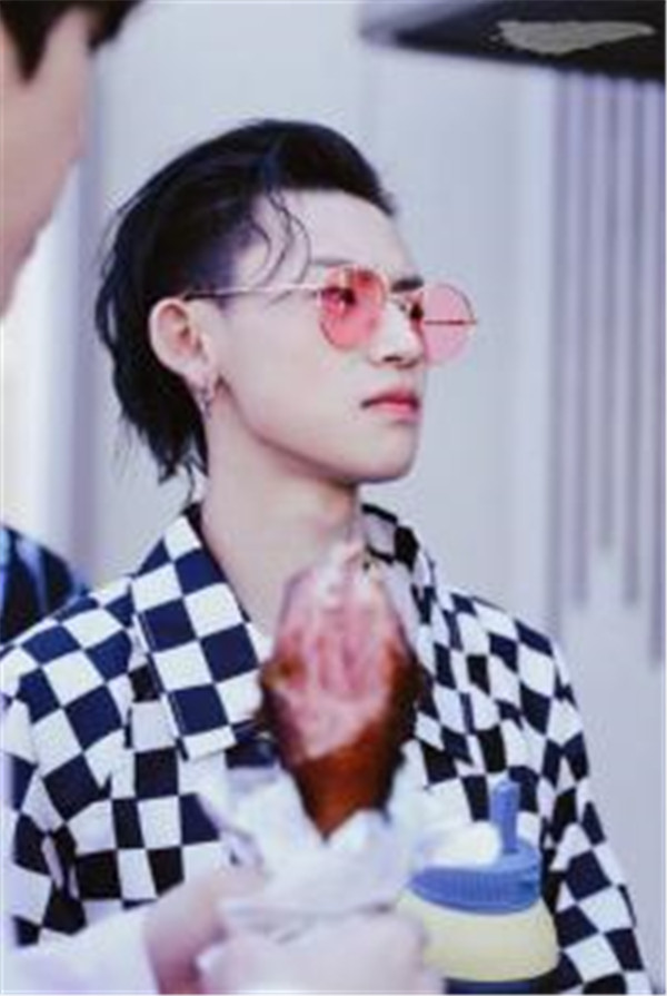 Ϊʲô˵С����Ʒ��������Щ���� ������Ϊʲôϲ��С����ϵ����