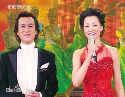 07春晚黑色三分钟怪谁是李咏造成的吗视频 朱军为什么抢李咏的词