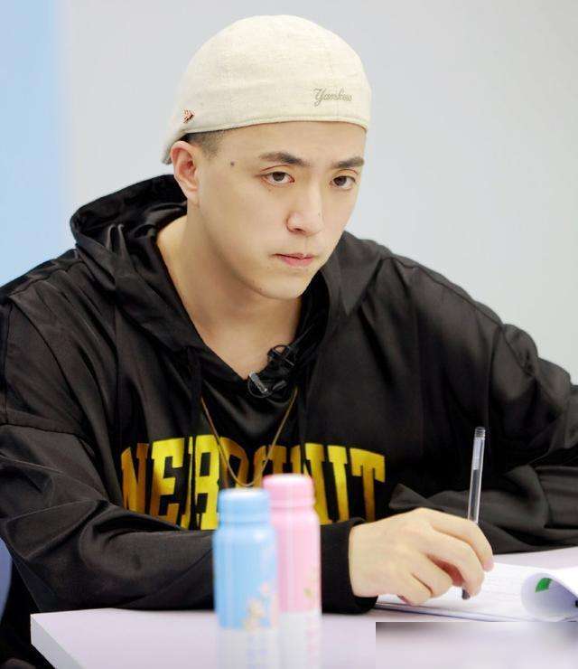 jonyj�������ϸ���ʷ����Ů���Ѵ���� jonyj���Ů�ѽ�ʲô����