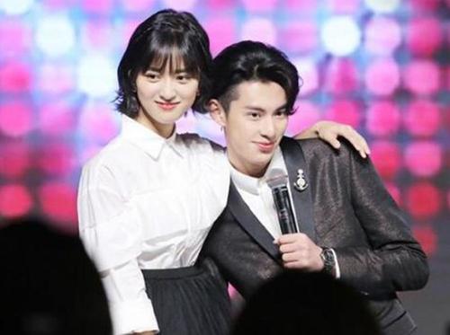 ���º��������ʵ��ϵ �����˽�������¸�׳��϶������Ķ���