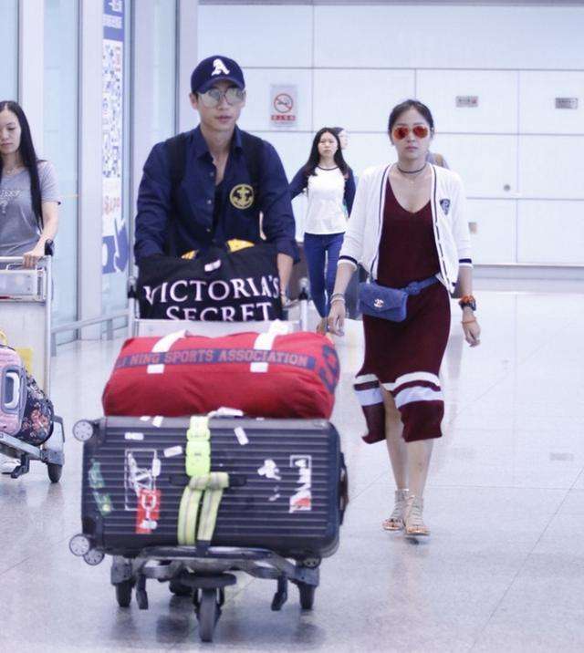 κ��Ϊʲô��绰������Ů����˭ κ��Ϊʲô�ͳ���Ů�ѷ���