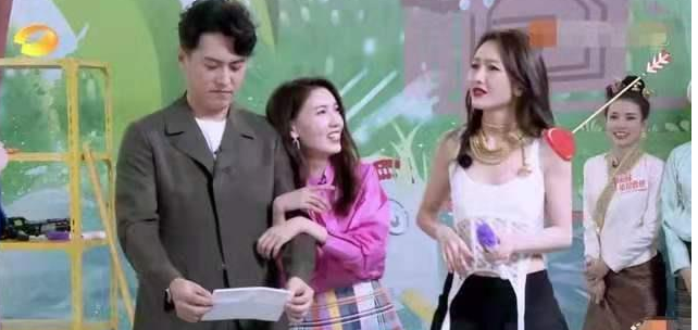 ������¶�ǲ��������� ��¶�ͽ�������������ô��ͬ��