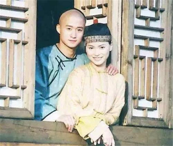 吴京和谢楠是二婚吗有几任老婆 吴京前妻樊亦敏是谁简历及照片图