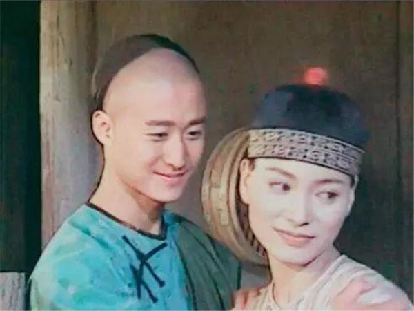 吴京和谢楠是二婚吗有几任老婆 吴京前妻樊亦敏是谁简历及照片图