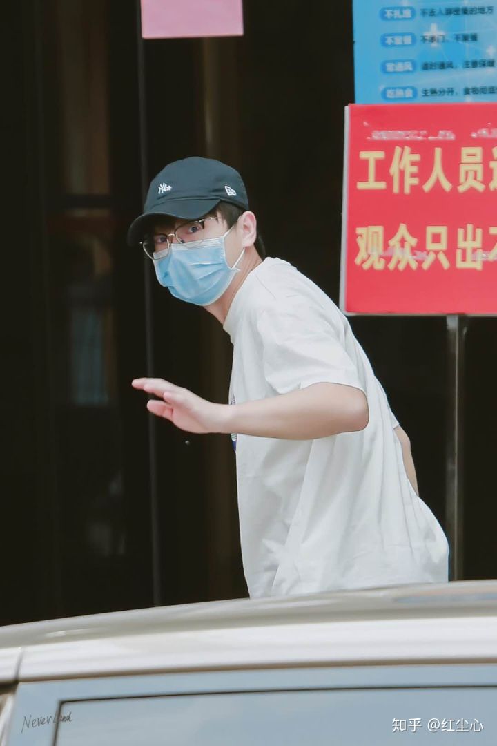 经纪人TUTU是谁叫什么名字微博个人资料照片 和彭昱畅什么关系