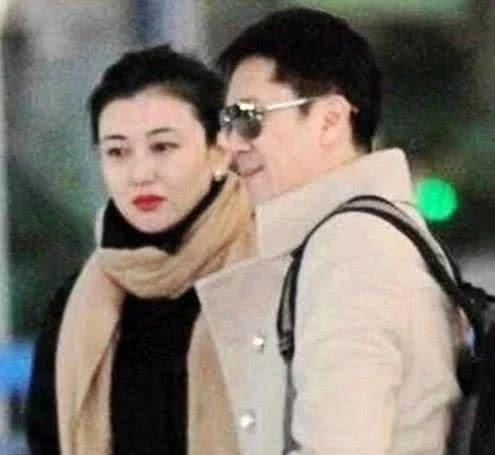 秦娟是蔡国庆老婆吗哪一年结婚的 蔡国庆老婆秦娟是干什么的照片