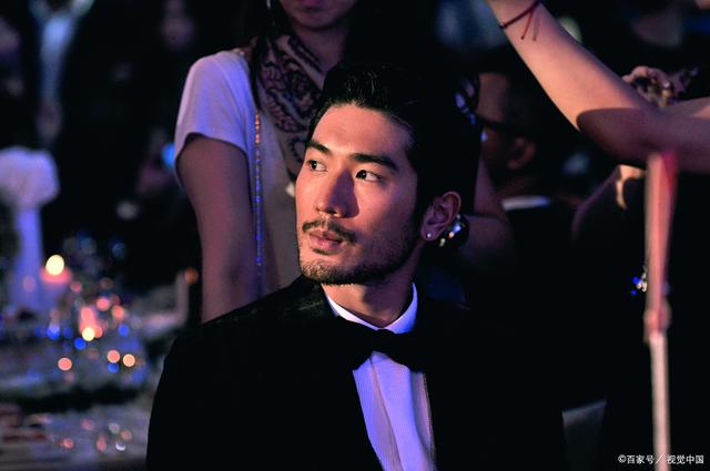 知乎评价高以翔女友 高以翔女友bella近况黑料现身夜店是咋回事