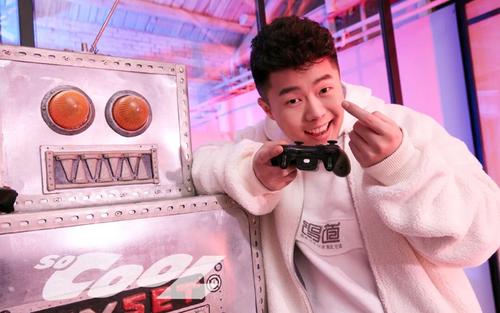 �ܾ���Ϊʲô��С���� �ܾ���ʲôѧ��Ů�����Ϻ�ޱ��˭������Ƭ