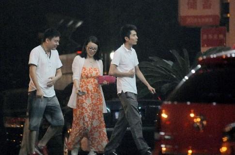 �����͸�����������ԪԪ��Ƭ��ͥ������ĸ �����ͱ���ԪԪС����