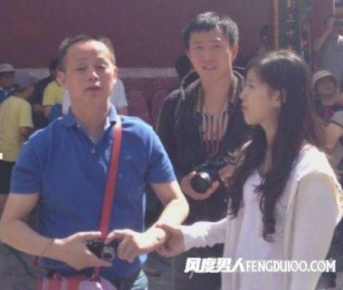 �����츸�����Ͼ��׸������ʲ���Ů����Ƭ ��ǿ������������