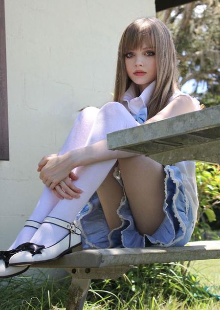 美国18岁真人芭比kotakoti美炸 但知道她原本样子年龄的你真想哭