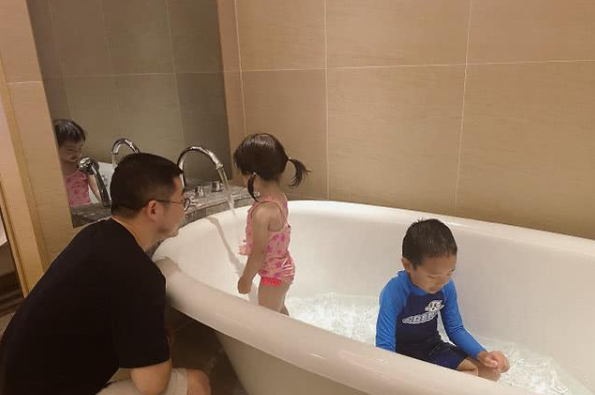 ���ｯ������������Ƭ �������˱���������ʷ�����ĸ���ѧ��ҵ��