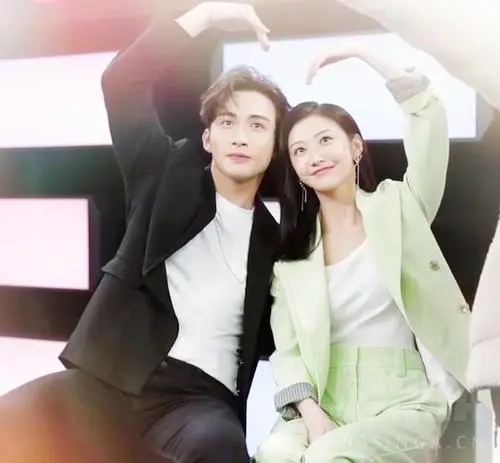 张彬彬绝对喜欢景甜传闻是怎么来的 景甜张彬彬恋情实锤细节