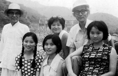 �����ɵĶ��Ӻͺ����״ �������м�����Ů������ʲô�Ľ������