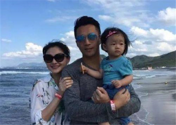 汪小菲婚礼扇大S耳光 汪小菲为什么打大s 大s疑遭家暴是真的吗