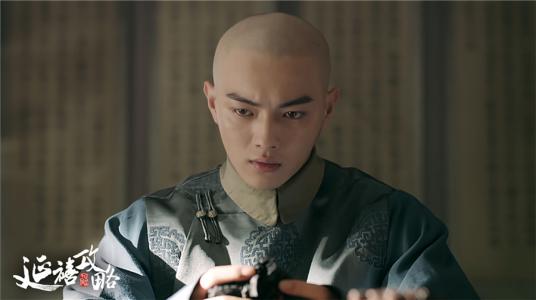 �������Ը��층�������������˭΢���������ϱ������� Ů����˭