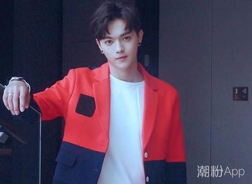 �������Ը��층�������������˭΢���������ϱ������� Ů����˭