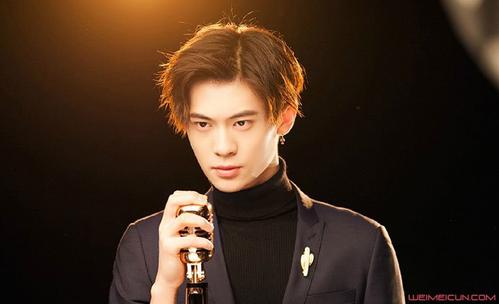 ��ɭ����ľ��ͬһ����ô ����3��ɭ���������������ĸ���˾��