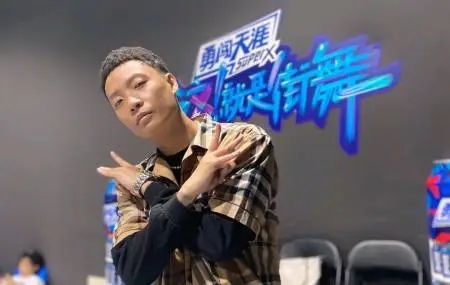 Ҷ���ڽ���Ȧʲôˮƽ Ҷ����Ф��˭������