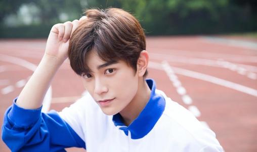 ��������ʲôѧУ��ҵѧ������ ������ļҾ���ô�����Ǹ�������