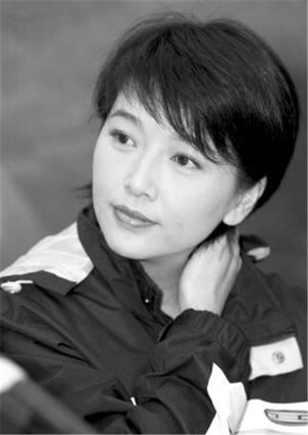 �����ĵ�һ�������ǽ����ʲô��ϵ ��ɺ����������Ϲ��������