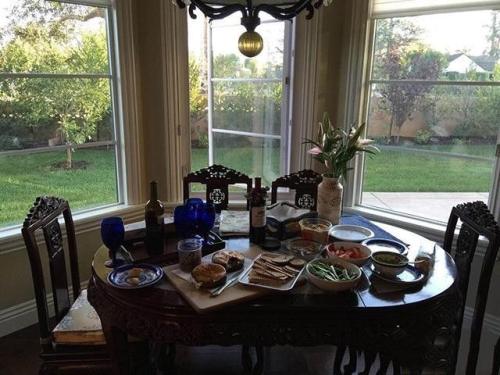 郎平退休金是多少一年年薪工资是多少 女排郎平美国天价豪宅曝光